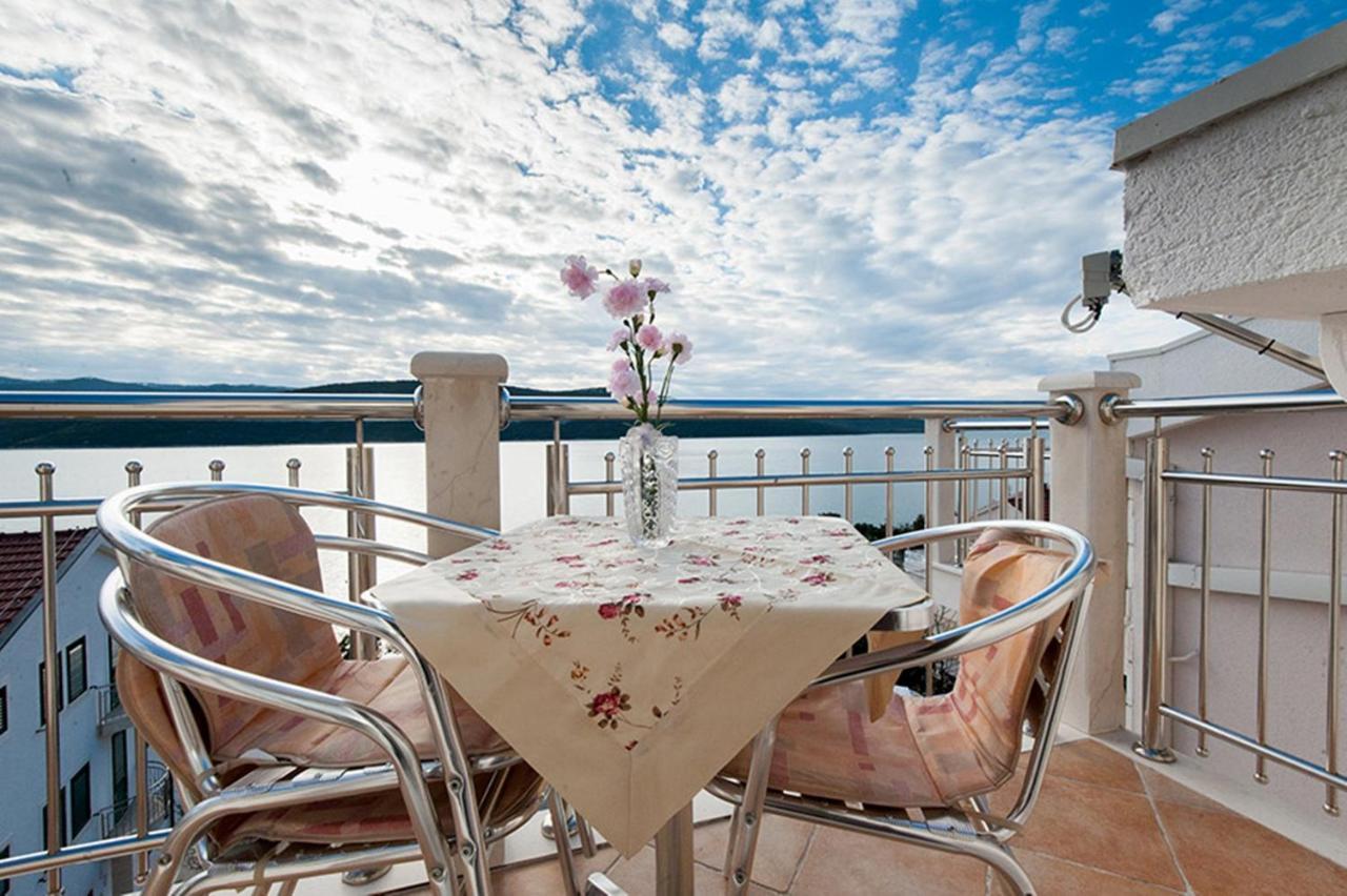 Villa Maric เนอุม ภายนอก รูปภาพ